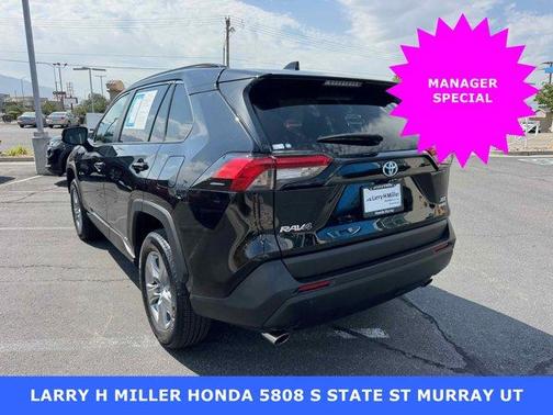 2022 Toyota RAV4 Hybrid XLE