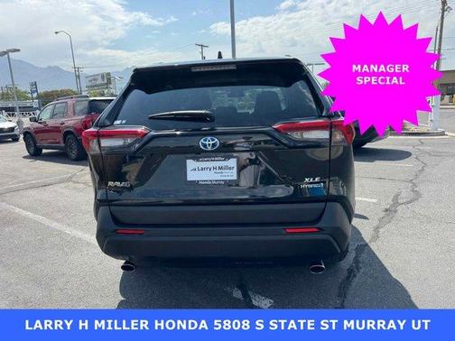 2022 Toyota RAV4 Hybrid XLE