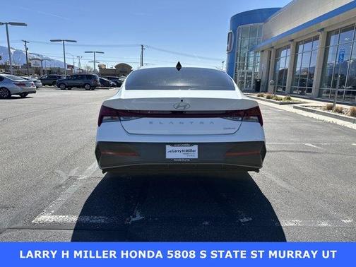 2026 Hyundai ELANTRA Limited