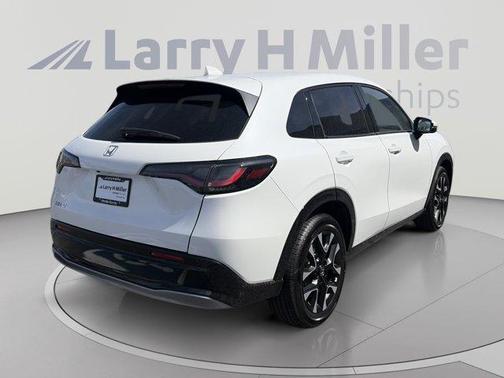 Platinum White Pearl 2027 Honda HR-V EX-L
