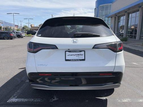 Platinum White Pearl 2027 Honda HR-V EX-L
