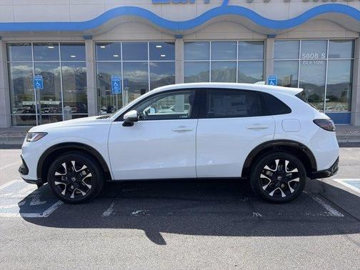 Platinum White Pearl 2027 Honda HR-V EX-L