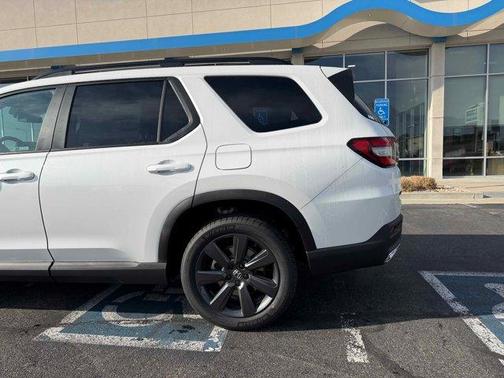 2025 Honda Pilot Sport