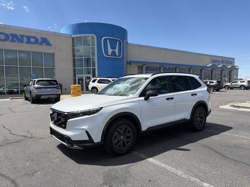 Platinum White Pearl 2026 Honda CR-V Hybrid TrailSport