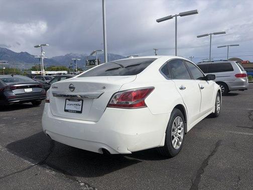 Solid White 2015 Nissan Altima 2.5 S