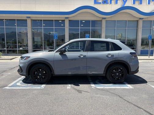 Urban Gray Pearl 2027 Honda HR-V Sport