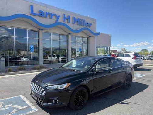 Tuxedo Black Metallic 2014 Ford Fusion SE