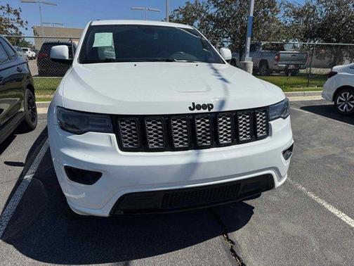 2022 Jeep Grand Cherokee WK Laredo