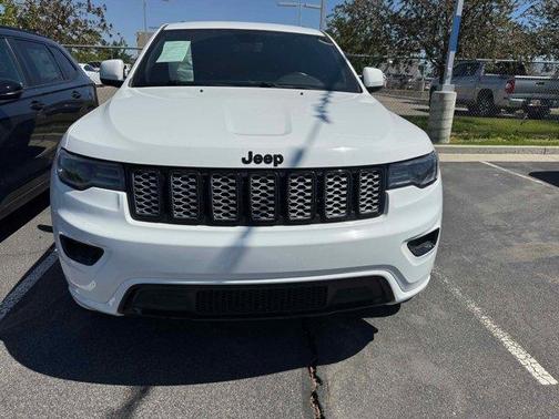 2022 Jeep Grand Cherokee WK Laredo