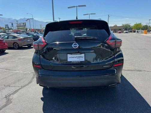 2022 Nissan Murano SV