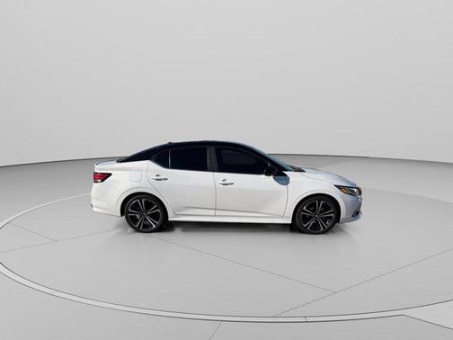 2022 Nissan Sentra SR