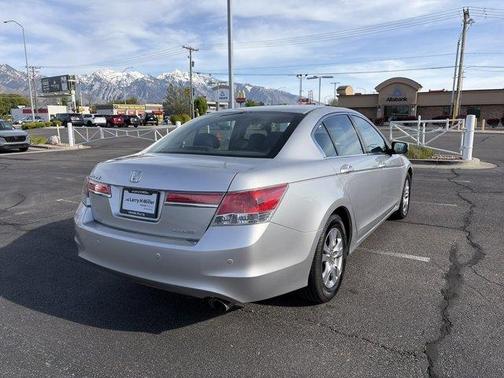 Alabaster Silver Metallic 2012 Honda Accord SE