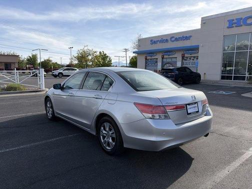 Alabaster Silver Metallic 2012 Honda Accord SE