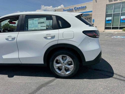 2025 Honda HR-V LX
