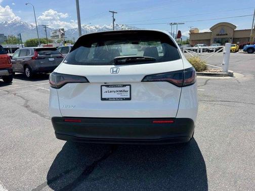 2025 Honda HR-V LX