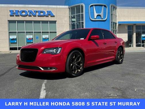 2017 Chrysler 300 S