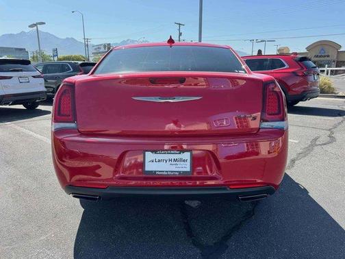 2017 Chrysler 300 S