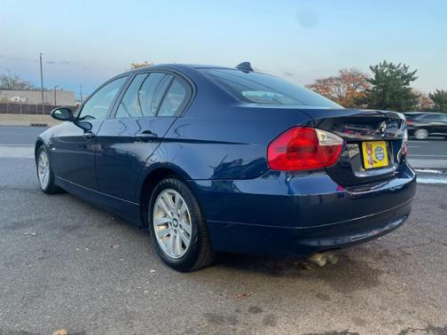 2006 BMW 325 325xi Sedan