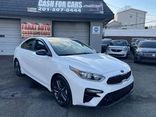 Snow White Pearl 2021 Kia Forte GT-Line