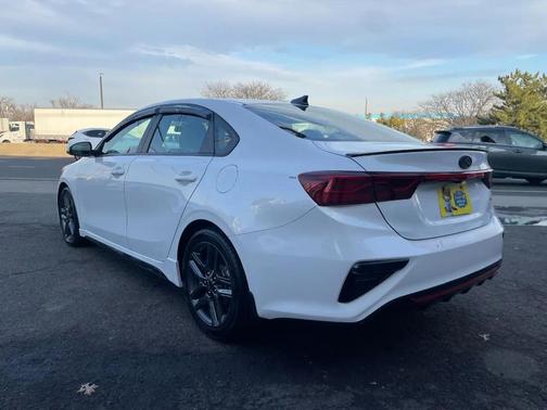 Snow White Pearl 2021 Kia Forte GT-Line