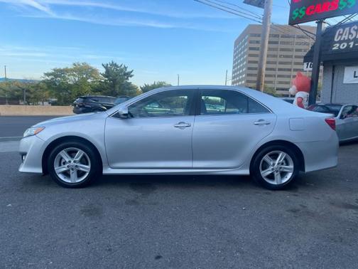 2014 Toyota Camry SE Sport