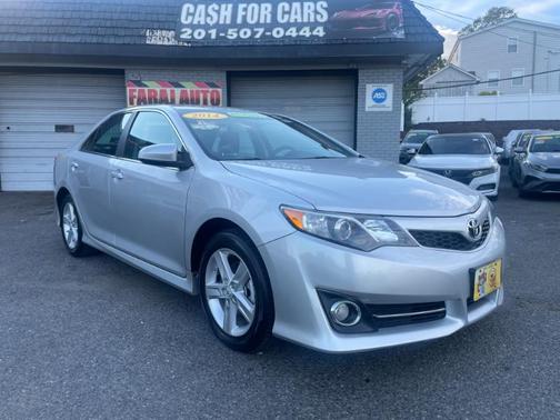 2014 Toyota Camry SE Sport