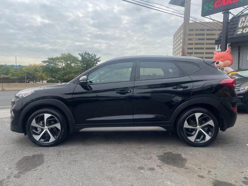 2017 Hyundai TUCSON Sport
