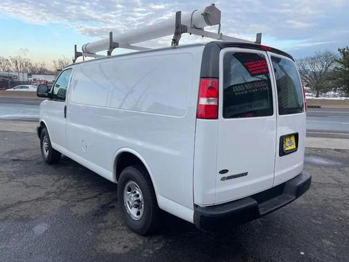 2020 Chevrolet Express 2500 RWD 2500 Regular Wheelbase WT