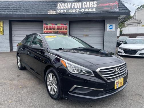 2016 Hyundai SONATA SE