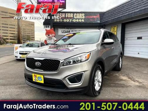 2017 Kia Sorento LX