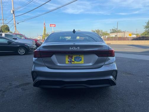2022 Kia Forte LXS