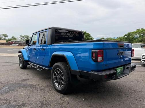 Hydro Blue Pearlcoat 2021 Jeep Gladiator Sport