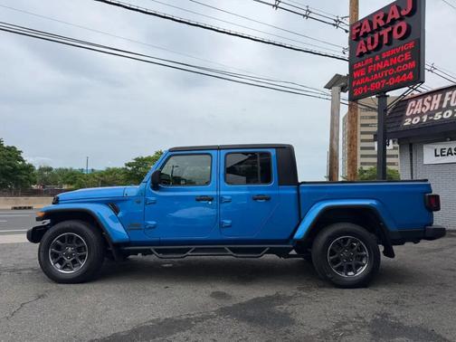Hydro Blue Pearlcoat 2021 Jeep Gladiator Sport
