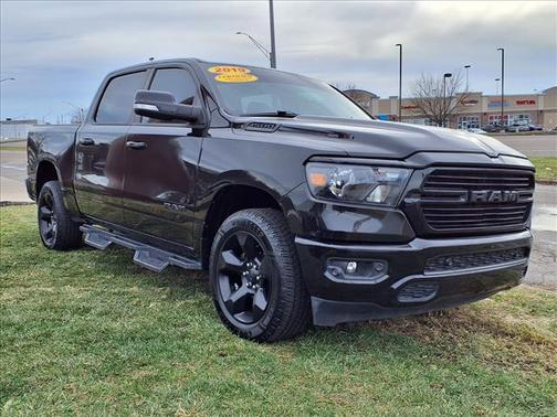 2019 RAM 1500 Big Horn/Lone Star Crew Cab 4x4 57' Box