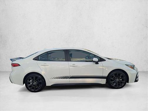Ice Cap 2024 Toyota Corolla SE