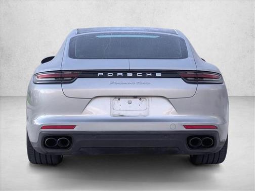 2018 Porsche Panamera Turbo