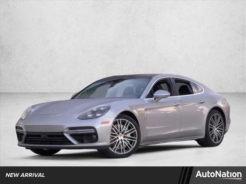 2018 Porsche Panamera Turbo
