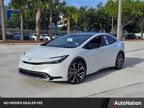 Wind Chill Pearl 2026 Toyota Prius Plug-In Hybrid XSE