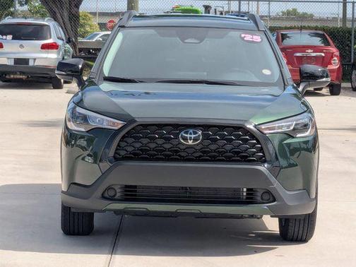 2025 Toyota Corolla Cross LE