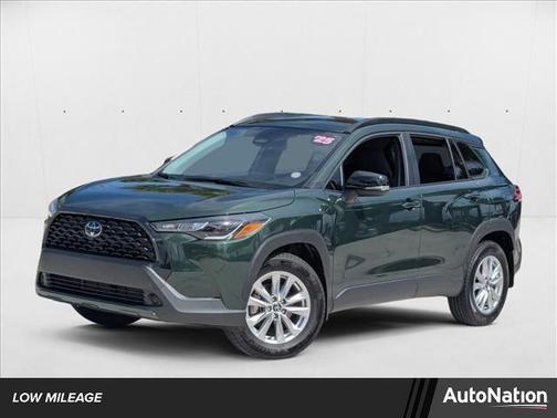 2025 Toyota Corolla Cross LE