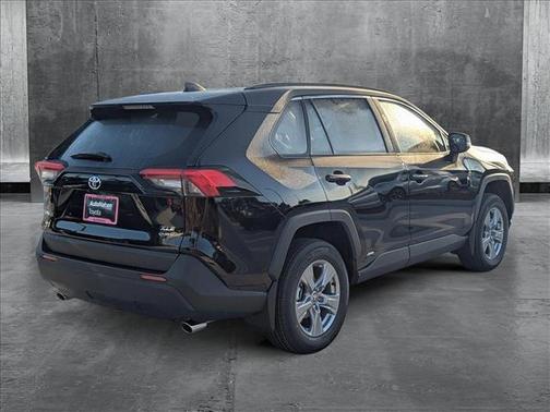 2025 Toyota RAV4 Hybrid XLE