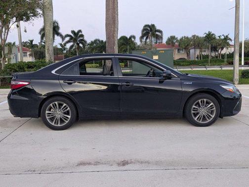 2015 Toyota Camry Hybrid SE