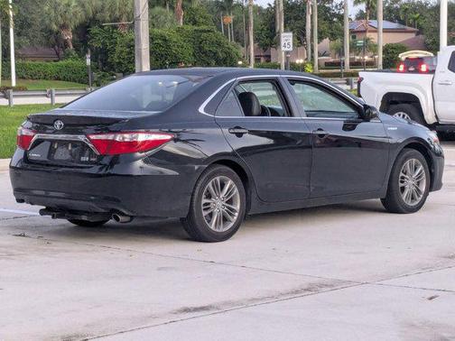 2015 Toyota Camry Hybrid SE