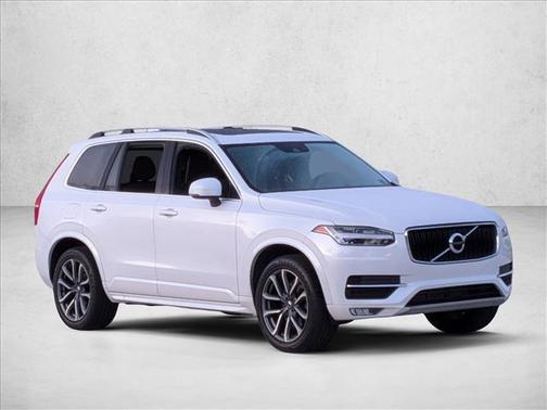 2019 Volvo XC90 T6 Momentum