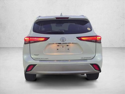 Wind Chill Pearl 2023 Toyota Highlander Platinum