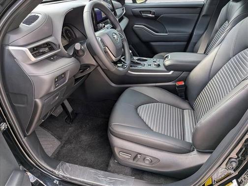 2026 Toyota Highlander XSE