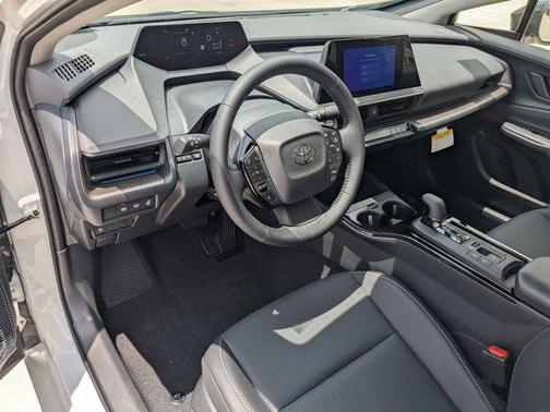 2025 Toyota Prius XLE