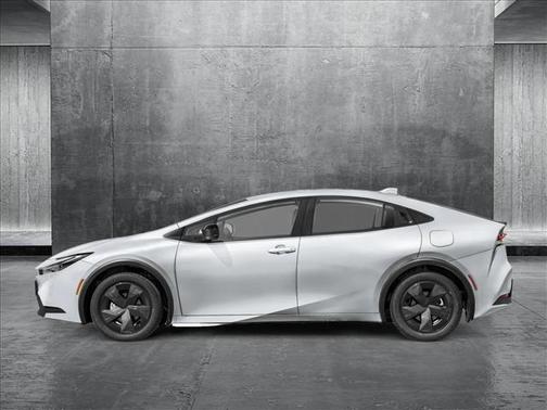 2025 Toyota Prius XLE