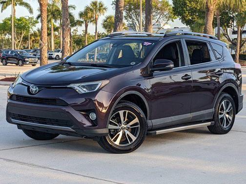 2017 Toyota RAV4 XLE