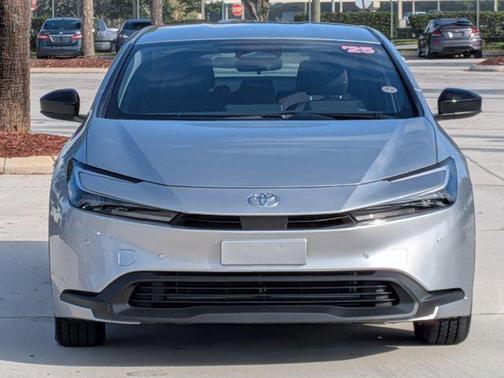 2025 Toyota Prius LE